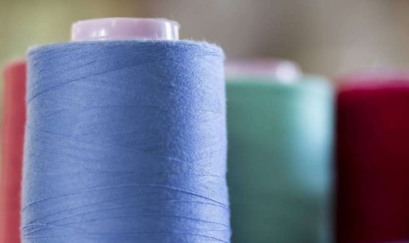 纱线的强力受哪些因素的影响？ 又如何提高纱线的强力？ 